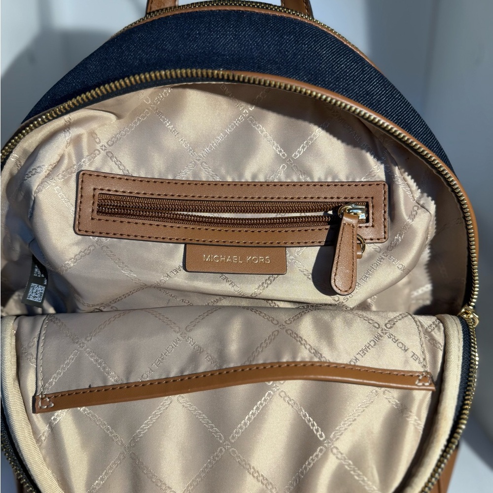 Michael Kors Brooklyn Medium Demin and Leather Backpack. - Picture 12 of 12